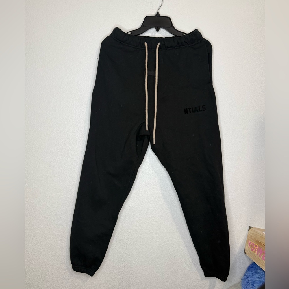 Black Essentials Sweatpants